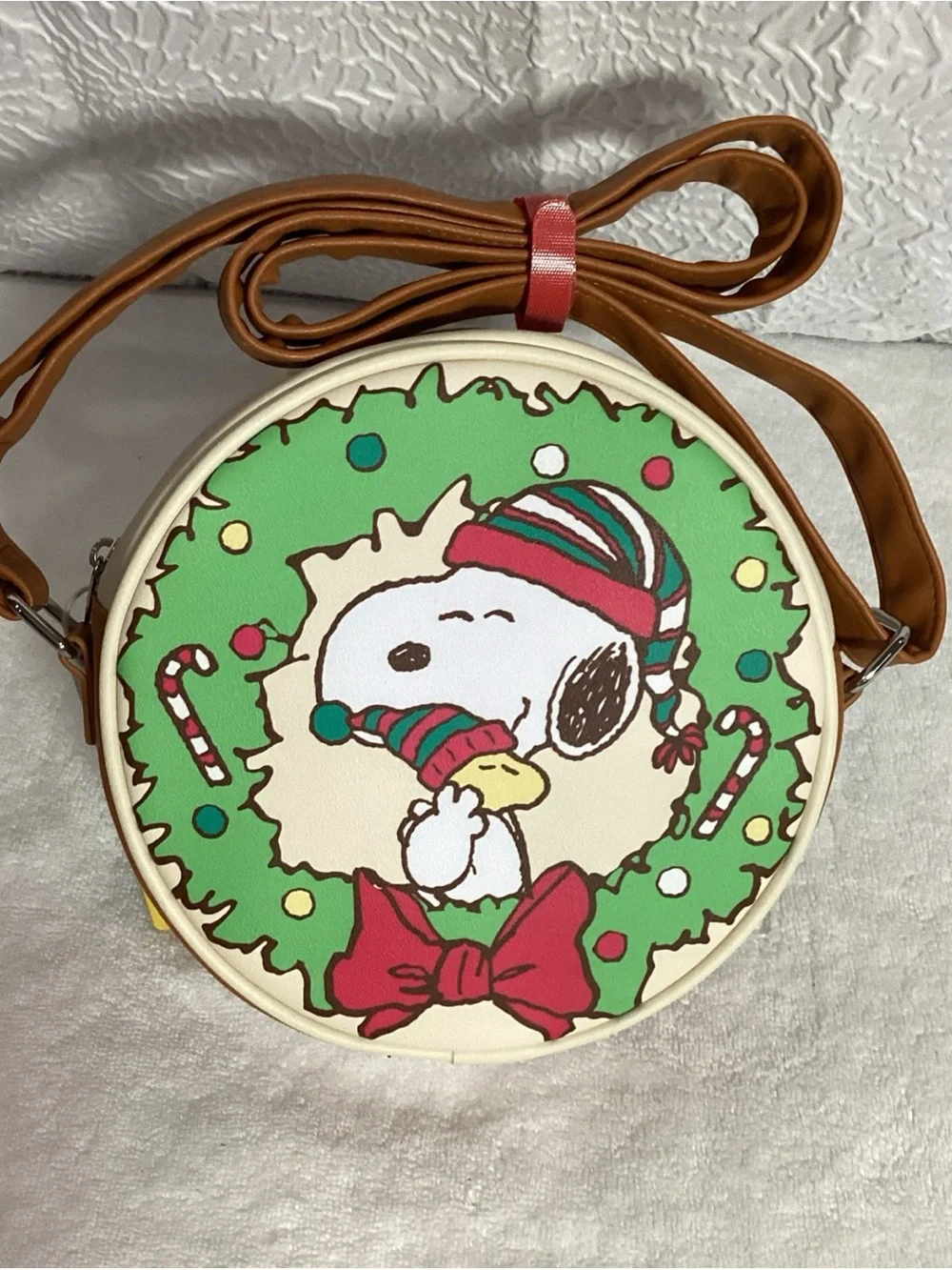 Loungefly Hot Topic Exclusive Peanuts Snoopy Christmas Wreath Crossbody Bag NEW